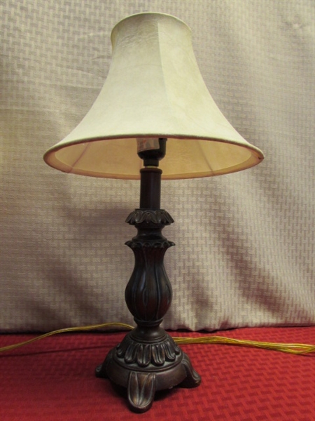 A PAIR OF ELEGANT TABLE LAMPS