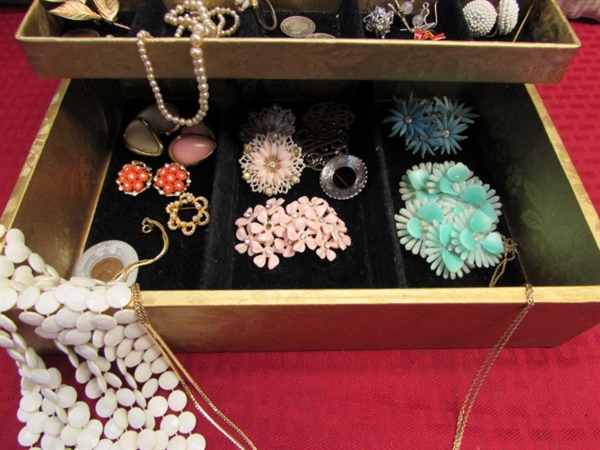 JEWELRY BOX FULL OF VINTAGE JEWELRY-GOLD RIMMED WHEAT PENNY, RHINESTONES, FAUX PEARLS, GOLD TONE BROOCHES & MORE