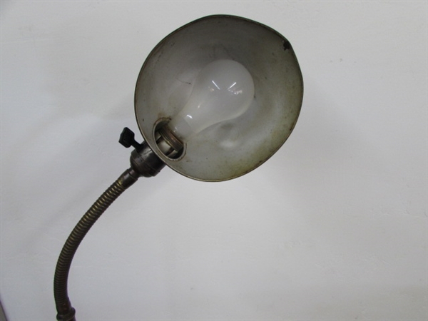 ANTIQUE INDUSTRIAL FARIES BRASS FLOOR LAMP