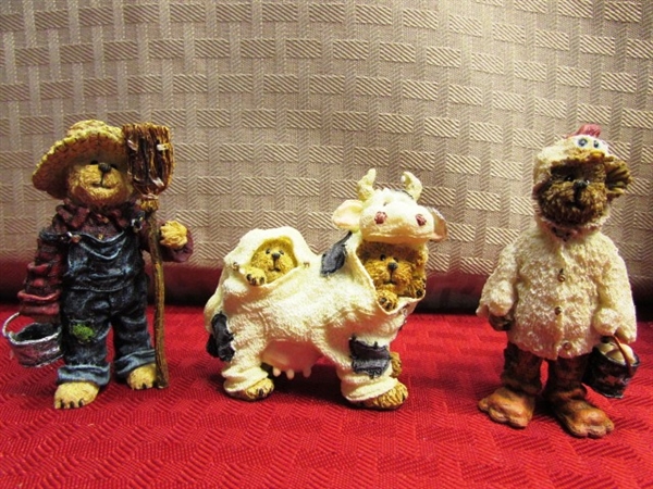 SEVEN COLLECTIBLE BOYD'S BEARS FIGURINES, 3 PINS & A CUTE MAGNET