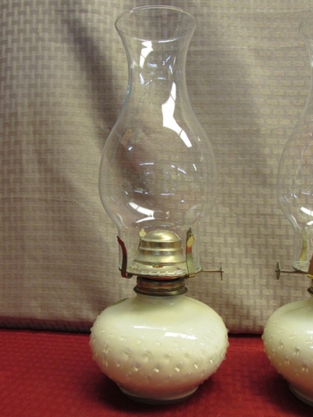A PAIR OF PRETTY LAMPLIGHT FARMS HOBNAIL HURRICANE LAMPS