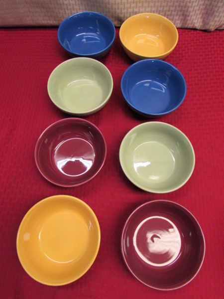 SOUP & SALAD-BEAUTIFUL WOOD SALAD BOWL, CRUET FOR DRESSING, 7 COLORFUL GIBSON SALAD PLATES, 8 MATCHING BOWLS & SPOON REST