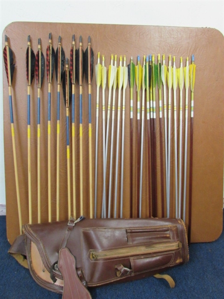  VINTAGE LEATHER ARROW QUIVER WITH ASSORTED ARROWS