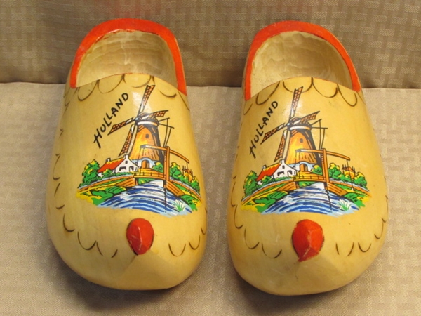 HAND CARVED & PAINTED WOOD HOLLAND  SHOES, CUTE VINTAGE PORCELAIN BOOT & BIRD VASE