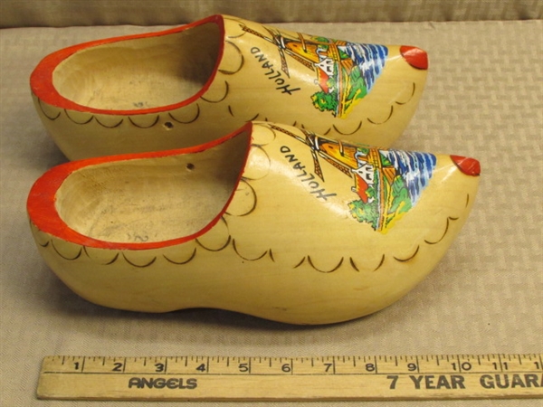 HAND CARVED & PAINTED WOOD HOLLAND  SHOES, CUTE VINTAGE PORCELAIN BOOT & BIRD VASE