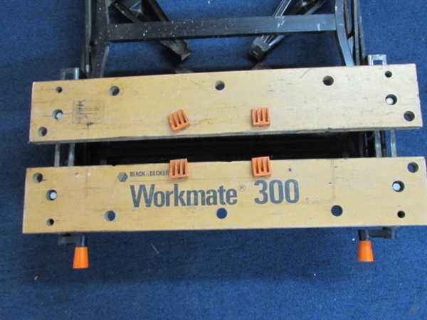 HEAVY DUTY BLACK AND DECKER WORKMATE 300 BENCH VICE.