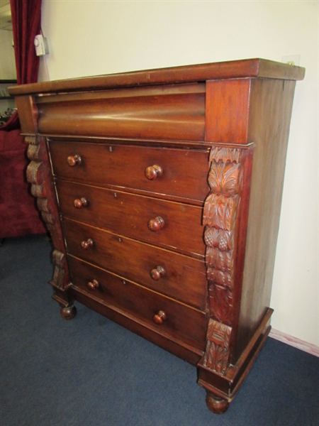 STUNNING ANTIQUE DRESSER WITH BEAUTIFUL CARVED DETAILS