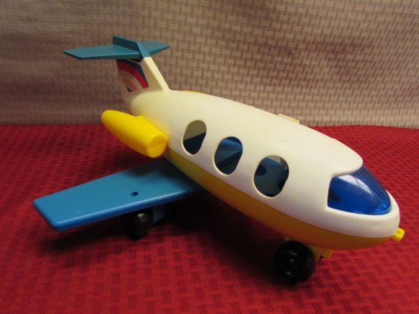 TWO FUN FISHER PRICE LITTLE PEOPLE AIRPLANES WITH PILOTS & PASSENGERS & A 1980 WEEBLE AIR PLANE