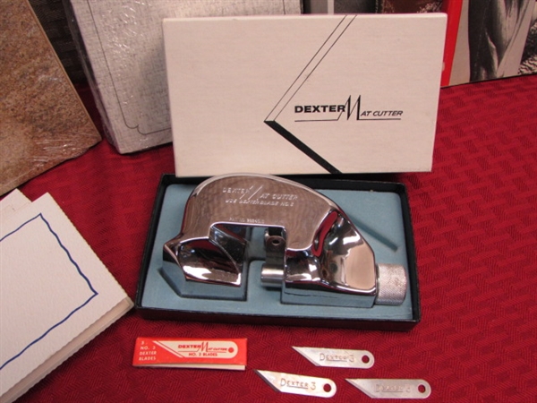PROFESSIONAL VINTAGE DEXTER MAT CUTTER WITH 3 EXTRA BLADES IN ORIGINAL BOX
