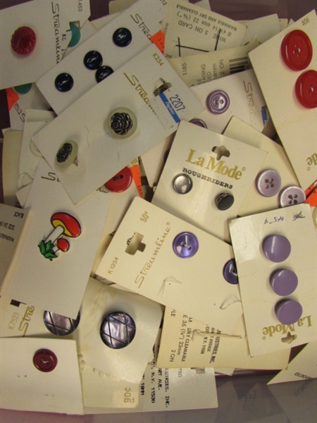 OVER 200 CARDS OF VINTAGE BUTTONS, OVER 90 SPOOLS OF THREAD & PINS IN TWO STORAGE CONTAINERS