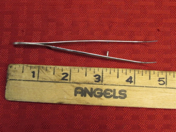 VINTAGE STAINLESS STEEL MEDICAL INSTRUMENTS- GREAT FOR CRAFTING