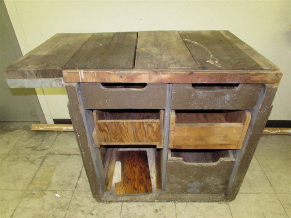 PRIMITIVE WORK BENCH WITH DRAWERS