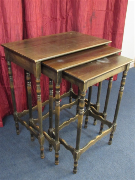 BEAUTIFUL & SO PRACTICAL SET OF 3 ANTIQUE NESTING TABLES