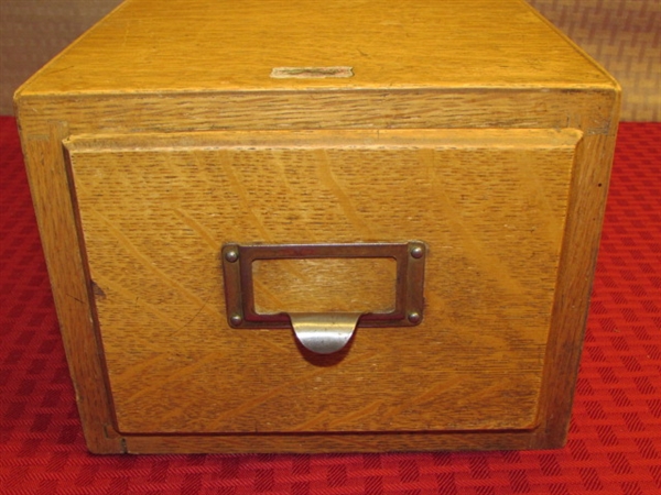 VINTAGE WEIS OAK ONE DRAWER LIBRARY CARD/INDEX FILE