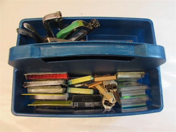 THREE HEAVY-DUTY STAPLERS & LOADS STAPLES IN A HANDY TOTE!