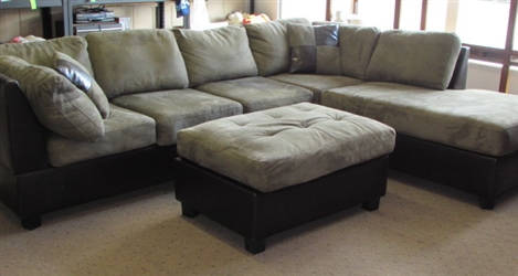 WOW! HANDSOME SECTIONAL WITH OTTOMAN IN BROWN LEATHER & SOFT GREY/GREEN MICROSUEDE