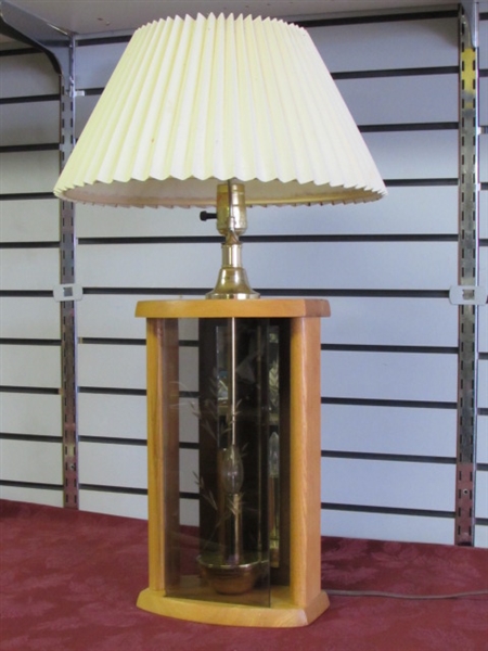 PRETTY WOOD BASE ACCENT LAMP WITH ETCHED GLASS PANEL