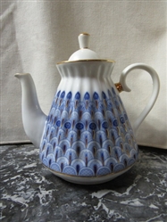 BEAUTIFUL PORCELAIN TEAPOT WITH GOLD ACCENTS "FORGET ME NOT PATTERN"