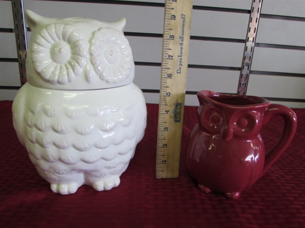 ADORABLE LIMITED EDITION OWL COOKIE JAR & CREAMER