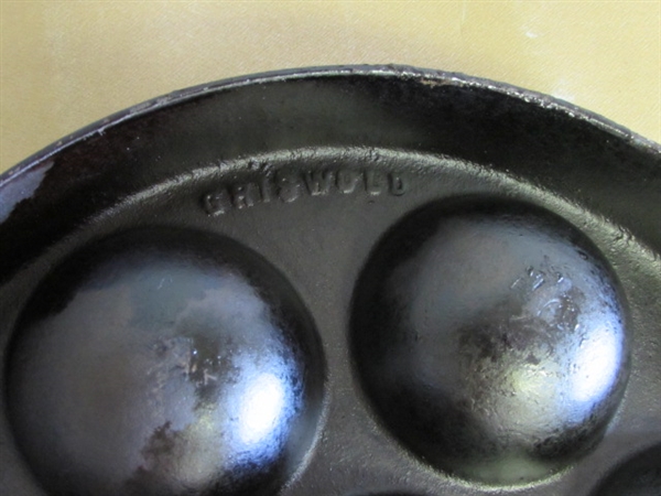 CAST IRON GRISWOLD 962 EBELSKIVER PAN-NICE!!!!