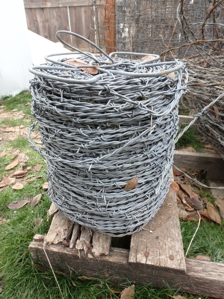 NEW & USED BARBED WIRE 2-POINT