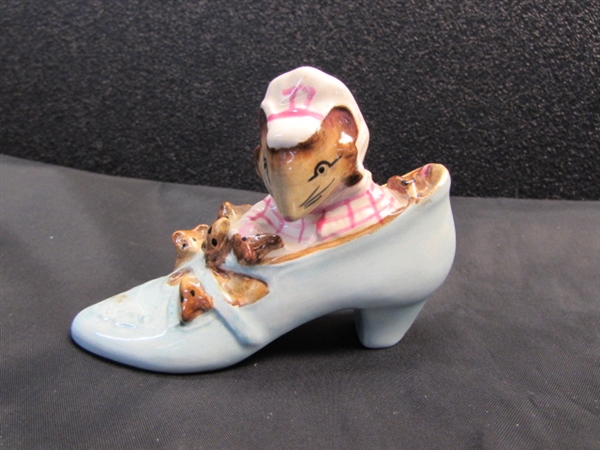 BEATRIX POTTER THE OLD WOMAN WHO LIVED IN A SHOE FIGURINE