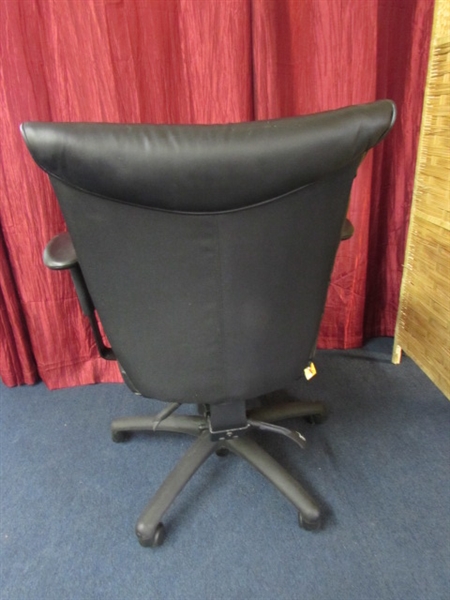 BLACK FAUX LEATHER COMPUTER CHAIR