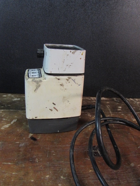 BLACK AND DECKER ELECTRIC DRILL BIT SHARPENER