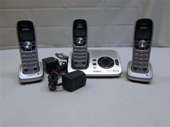UNIDEN CORDLESS PHONE WITH 3 HANDSETS