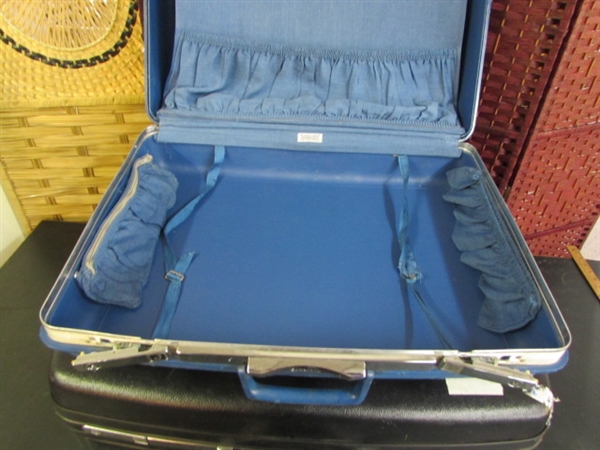 2 HARDSHELL SUITCASES FOR YOUR NEXT TRIP.