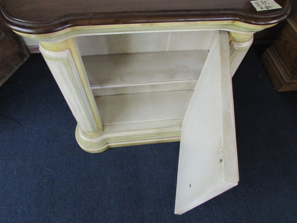 ANTIQUE STYLE HALL TABLE WITH STORAGE