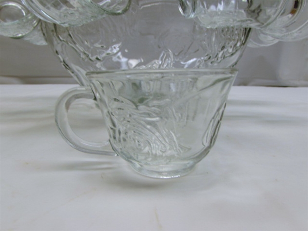 VINTAGE PRESSED GLASS PUNCH BOWL/PARTY SET