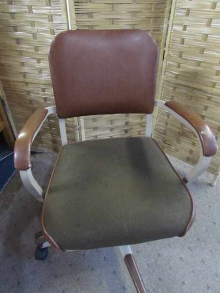 VINTAGE UPHOLSTERED ROLLING OFFICE CHAIR