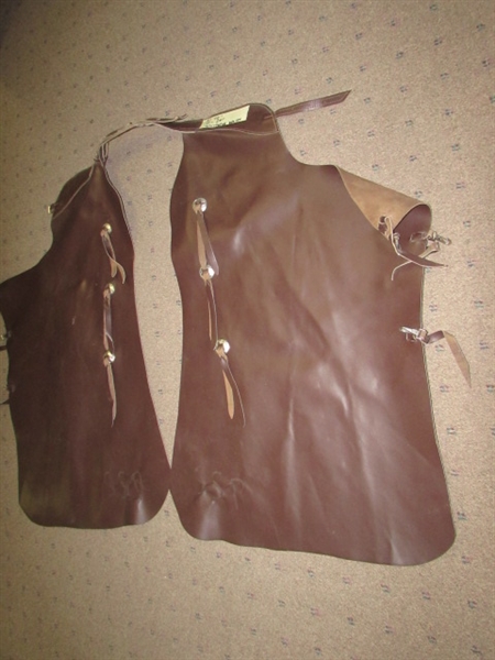 LIGHTWEIGHT LEATHER CHAPS