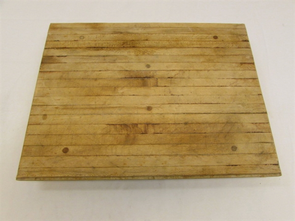 WOOD STEP STOOL AND CUTTING BOARD