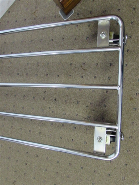 CHROME ROLLING CART WITH ROPE HANDLE