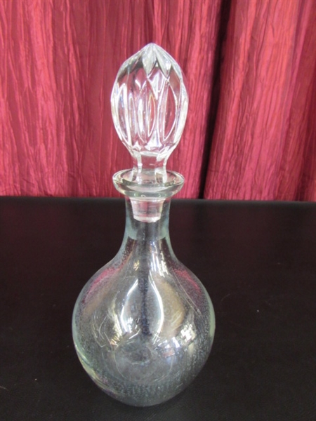 GLASS DECANTERS AND GLASSES
