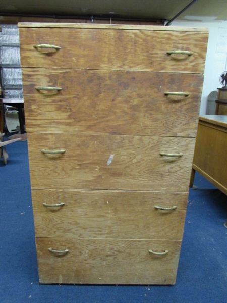LARGE CHEST OF DRAWERS FOR THE SHOP OR GARAGE