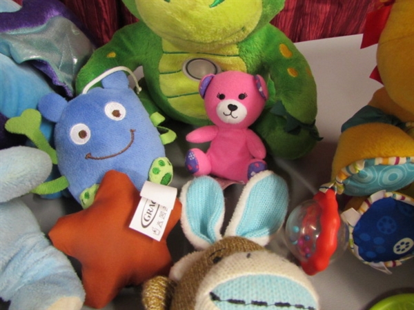 STUFFED ANIMALS FOR THE LITTLE ONES