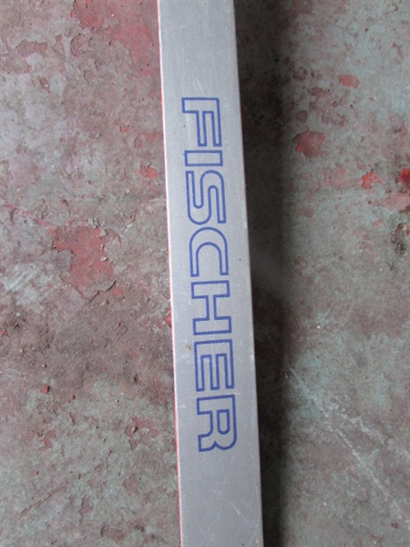 FISCHER CROSS COUNTRY SKIS