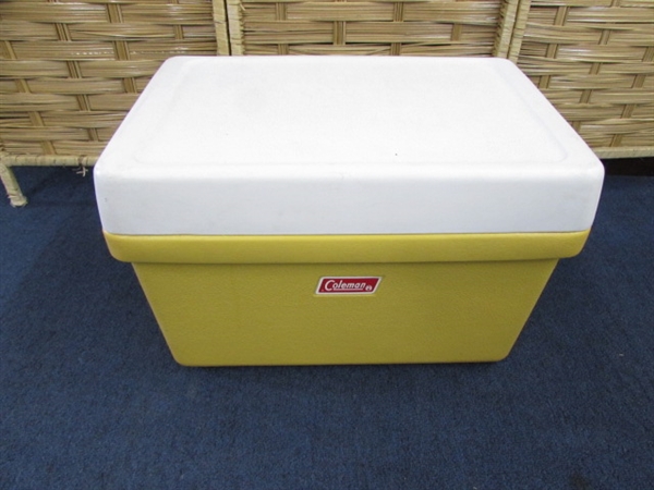 COLEMAN ICE CHEST & PRY BAR