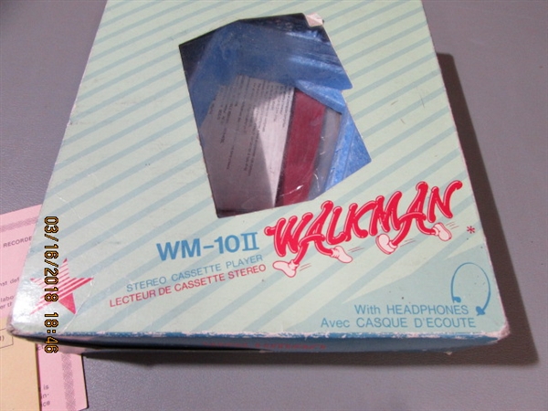 VINTAGE ELECTRONICS - MAGNAVOX 8-TRACK RECORDER, VIDEO RECORDER, SONY WALKMAN & VIDEO RECORDER