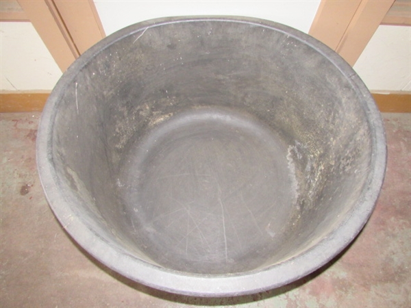 ALL PURPOSE TUB & A SPRINKLER *LOCATED OFF SITE #1*