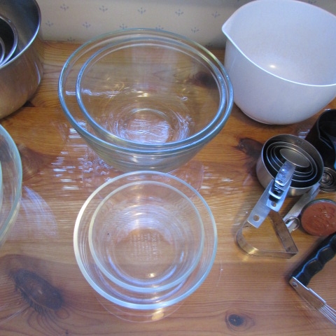 BAKING, MIXING & PREP BOWLS, MEASURING CUPS, SPOONS & MORE