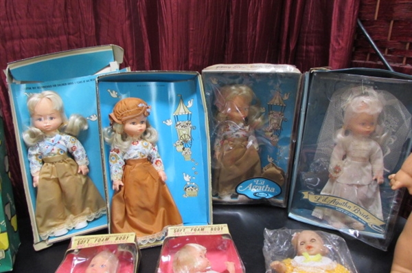 LARGE LOT OF VINTAGE BABY DOLLS AND FASHION DOLLS