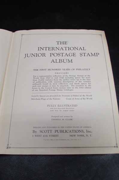 VINTAGE 1943 SCOTT'S INTERNATIONAL POSTAGE STAMP ALBUM WITH LOADS OF STAMPS MOUNTED INSIDE