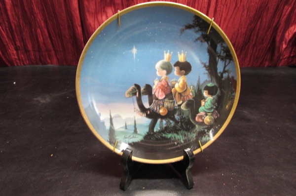 HOLIDAY CLOCK, COLLECTOR PLATE AND MORE