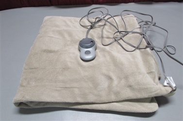 FULL SIZE SUNBEAM HEATED BLANKET WITH CONTROLLER