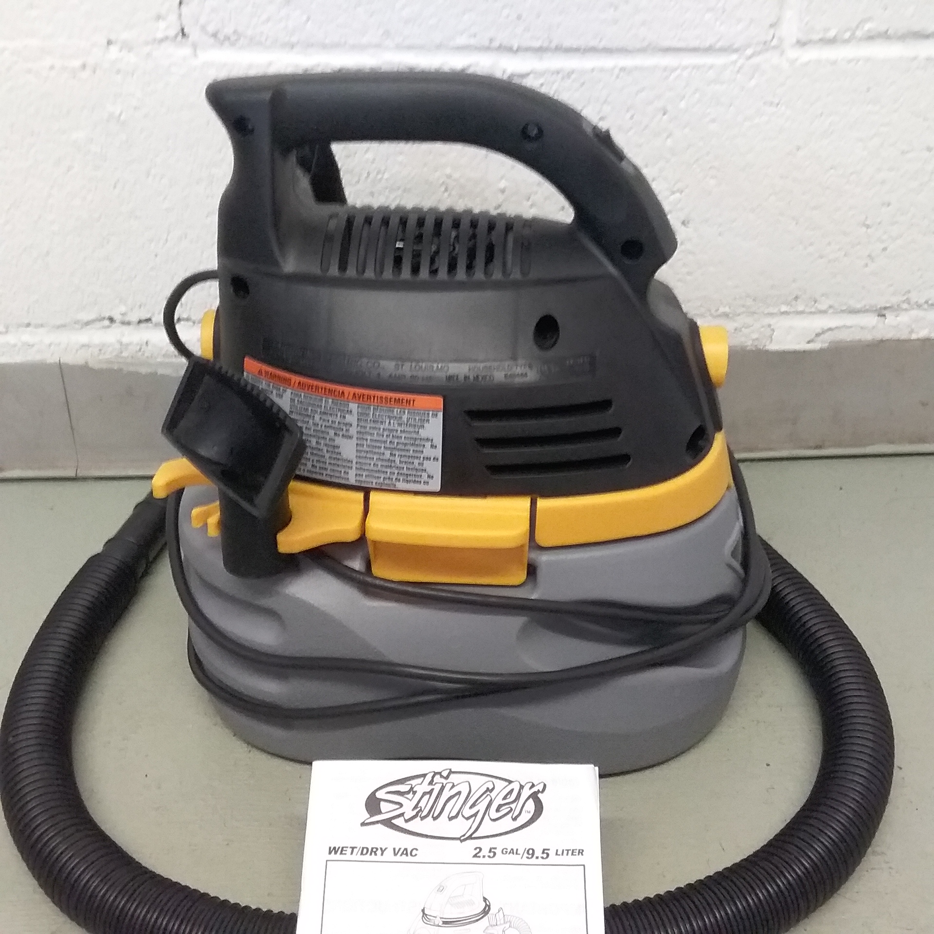 Lot Detail STINGER 2.5 GALLON WET/DRY VAC
