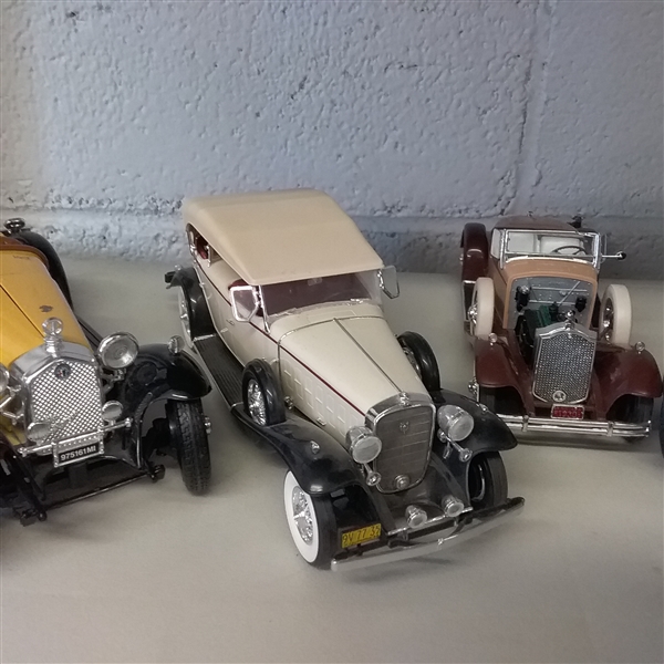 VINTAGE LOOKING METAL CARS, MODELS, AND PIECES IN KITS